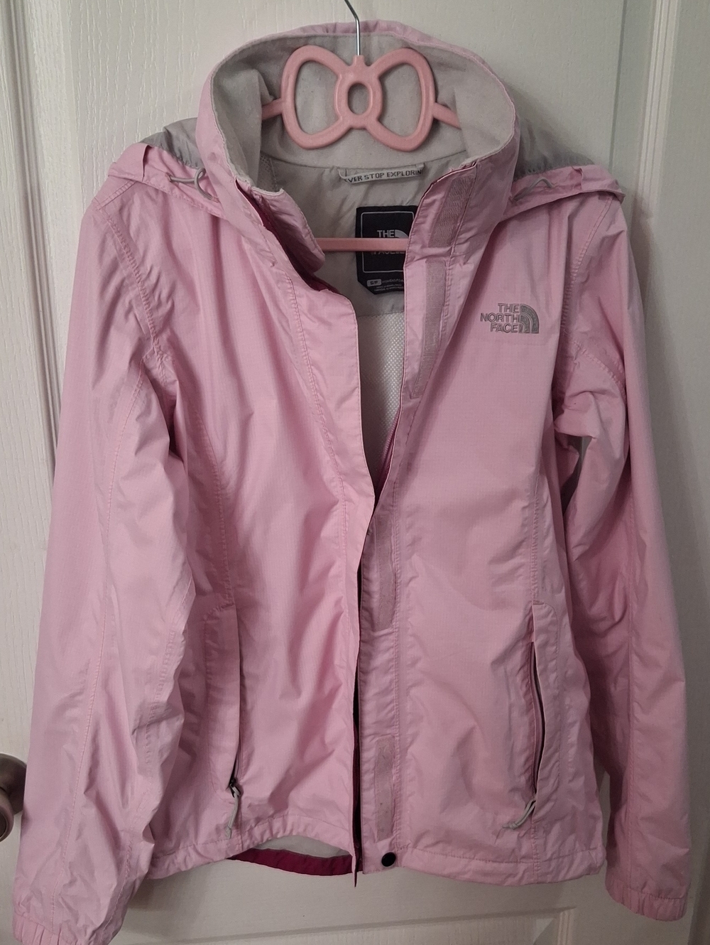 The North Face Women's Light Pink Waterproof Ski Jacket  Size S